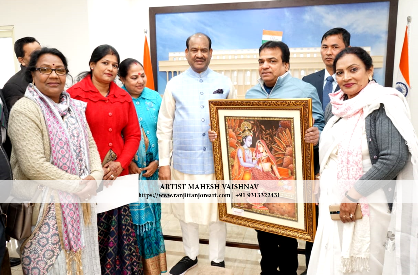 Artist Mahesh Vaishnav Tanjore Paintings