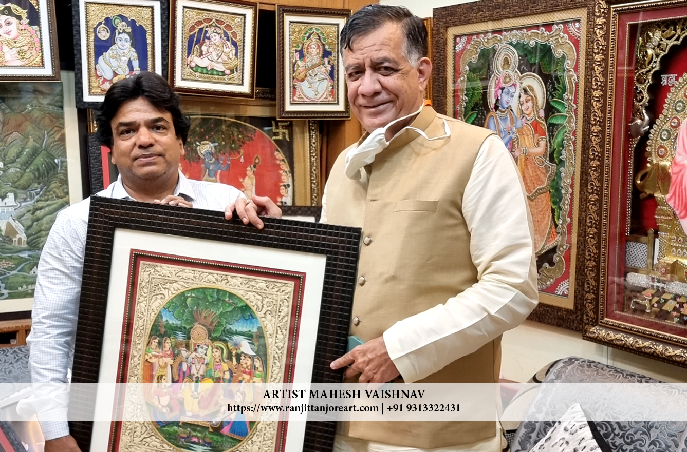 Artist Mahesh Vaishnav Tanjore Paintings